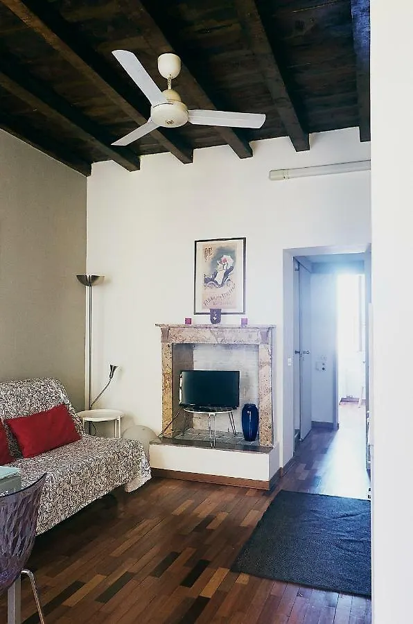 Appartement Lovelyloft - Ripa Naviglio Grande Milaan Italië